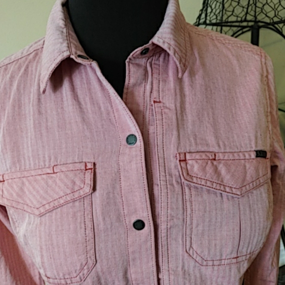 5.11 Pink Snap Button Down Tactical shirt. S EUC - Picture 4 of 8